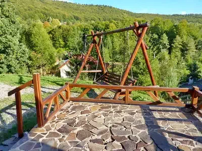 Pârâu Satu Mare Cazare | Cabană (K0529-15) Imaginea poate fi supusă drepturilor de autor. Se recomandă contactarea titularului drepturilor.