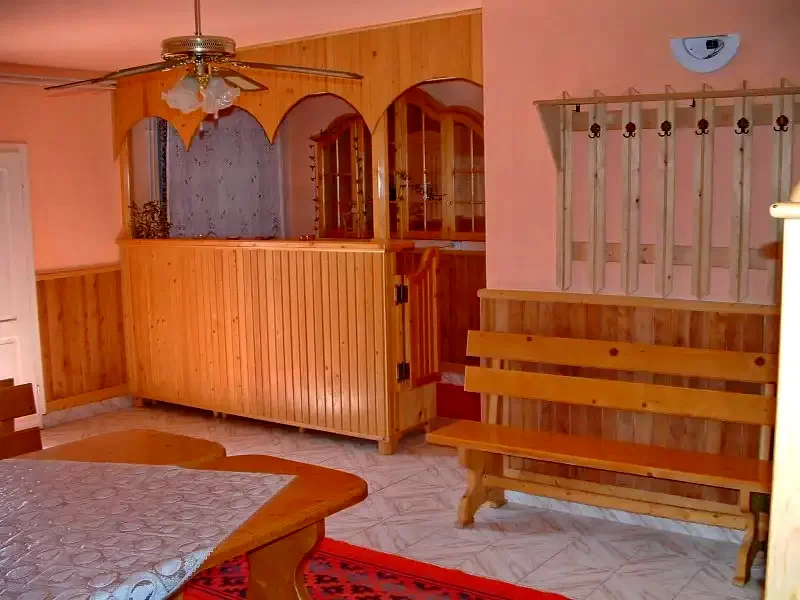 Pârâu Satu Mare Cazare | Sat de vacanță (K0726-1) Imaginea poate fi supusă drepturilor de autor. Se recomandă contactarea titularului drepturilor.