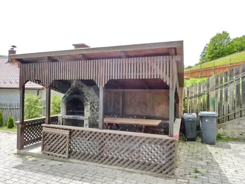 Pârâu Satu Mare Cazare | Cabană (K0726-27) Imaginea poate fi supusă drepturilor de autor. Se recomandă contactarea titularului drepturilor. Pârâu Satu Mare Cazare | Cabană (K0726-27) Imaginea poate fi supusă drepturilor de autor. Se recomandă contactarea titularului drepturilor.