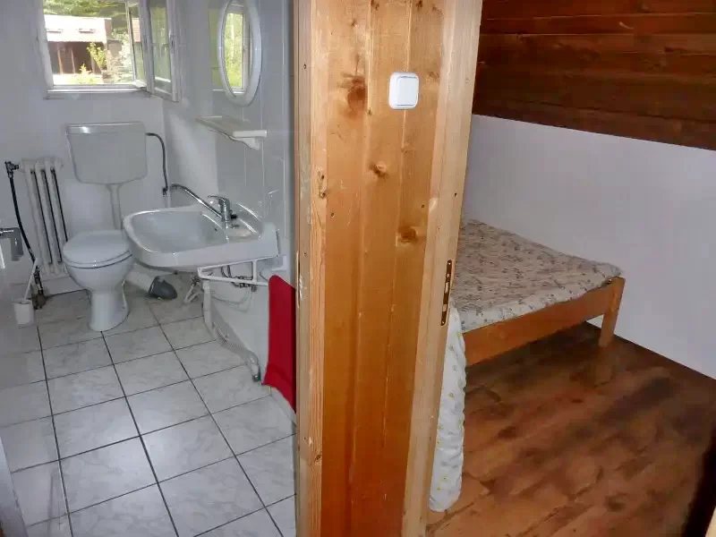 Pârâu Satu Mare Cazare | Cabană (K0731-22) Imaginea poate fi supusă drepturilor de autor. Se recomandă contactarea titularului drepturilor.