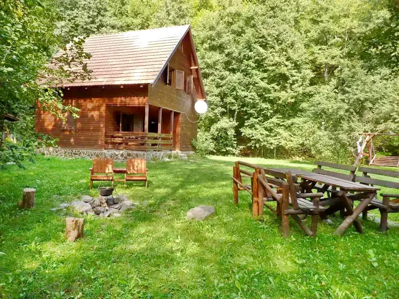 Pârâu Satu Mare Cazare | Cabana turistică (K0734-33) Imaginea poate fi supusă drepturilor de autor. Se recomandă contactarea titularului drepturilor.