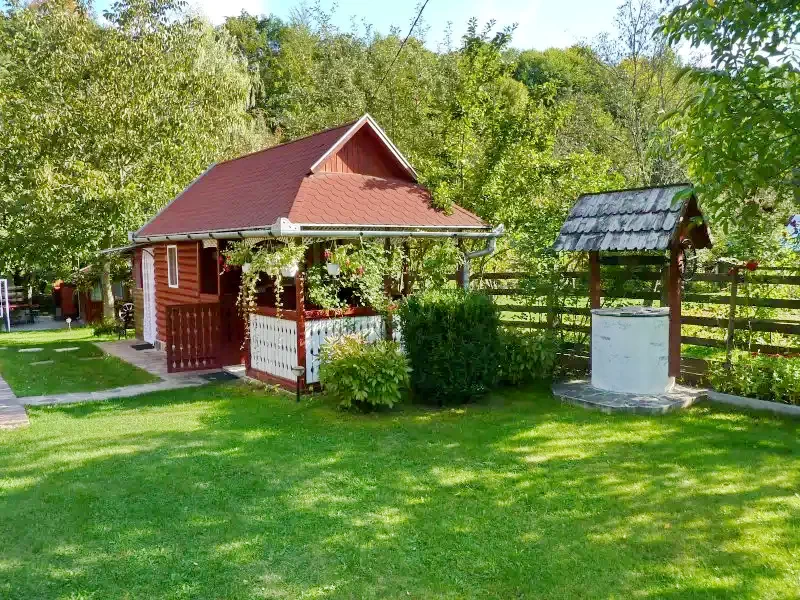 Pârâu Satu Mare Cazare | Sat de vacanță (K0739-18) Imaginea poate fi supusă drepturilor de autor. Se recomandă contactarea titularului drepturilor.