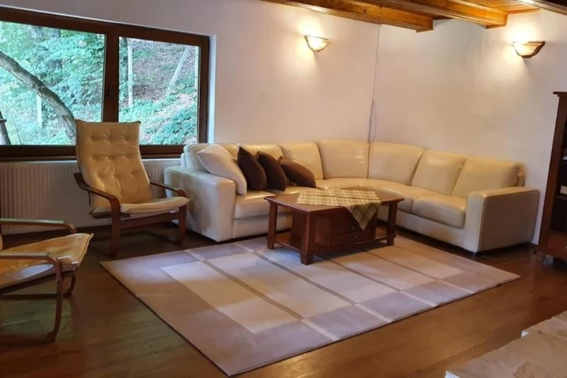 Pârâu Satu Mare Cazare | Cabană (K1151-15) Imaginea poate fi supusă drepturilor de autor. Se recomandă contactarea titularului drepturilor.