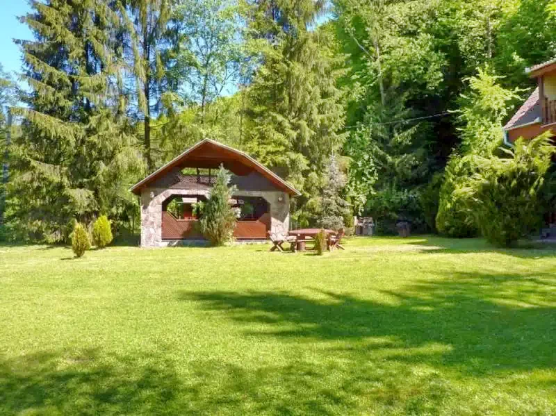 Pârâu Satu Mare Cazare | Sat de vacanță (K1151-18) Imaginea poate fi supusă drepturilor de autor. Se recomandă contactarea titularului drepturilor.