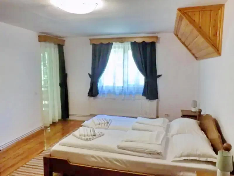 Albac Cazare | Motel (K1396-12) Imaginea poate fi supusă drepturilor de autor. Se recomandă contactarea titularului drepturilor.