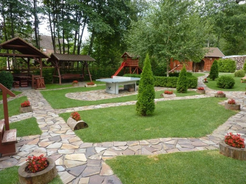 Barajul Zetea Cazare | Sat de vacanță (K1568-18) Imaginea poate fi supusă drepturilor de autor. Se recomandă contactarea titularului drepturilor.