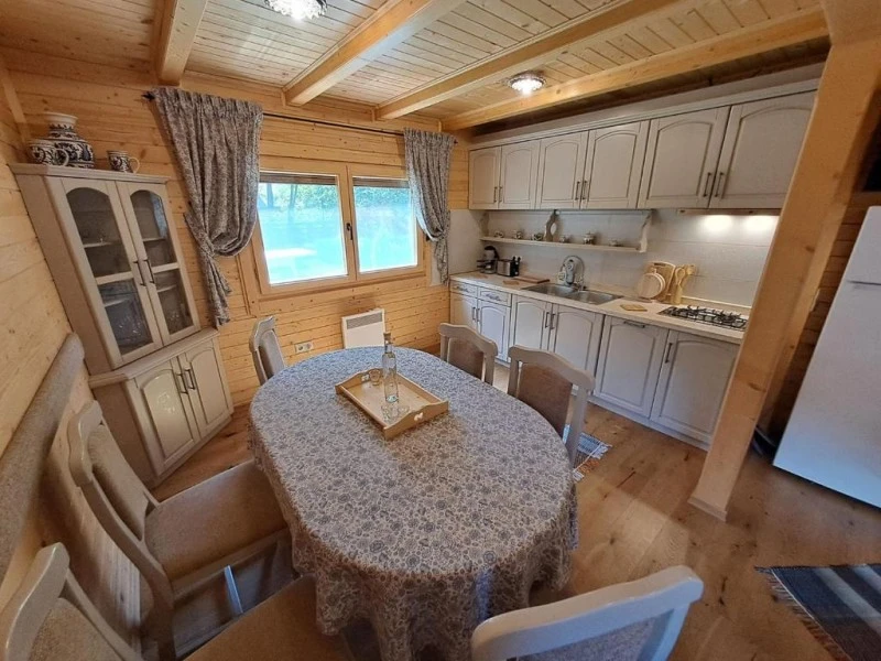 Barajul Zetea Cazare | Cabană (K1568-30) Imaginea poate fi supusă drepturilor de autor. Se recomandă contactarea titularului drepturilor. Barajul Zetea Cazare | Cabană (K1568-30) Imaginea poate fi supusă drepturilor de autor. Se recomandă contactarea titularului drepturilor.