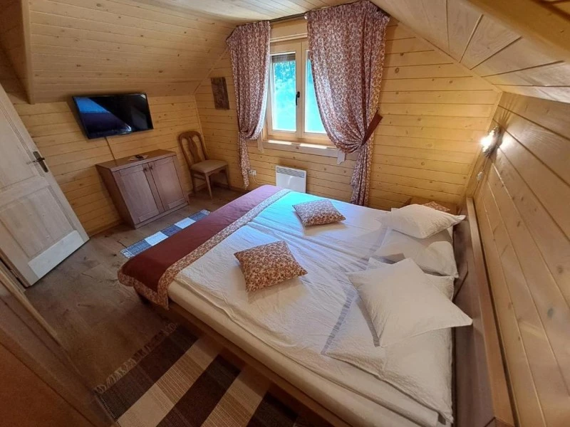 Barajul Zetea Cazare | Cabană (K1568-35) Imaginea poate fi supusă drepturilor de autor. Se recomandă contactarea titularului drepturilor. Barajul Zetea Cazare | Cabană (K1568-35) Imaginea poate fi supusă drepturilor de autor. Se recomandă contactarea titularului drepturilor.