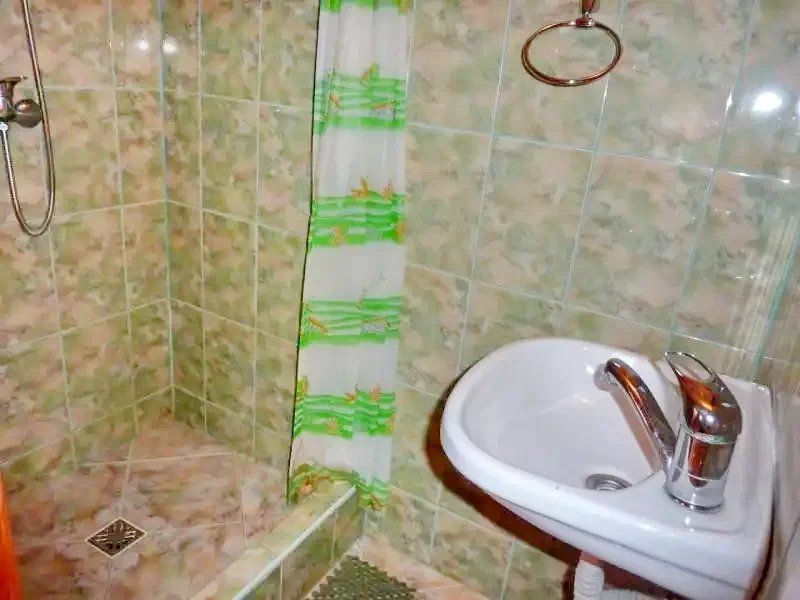 Barajul Zetea Cazare | Cabană (K0470-21) Imaginea poate fi supusă drepturilor de autor. Se recomandă contactarea titularului drepturilor.