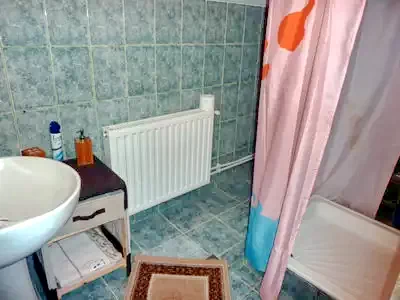 Barajul Zetea Cazare | Cabană (K0471-5) Imaginea poate fi supusă drepturilor de autor. Se recomandă contactarea titularului drepturilor. Barajul Zetea Cazare | Cabană (K0471-5) Imaginea poate fi supusă drepturilor de autor. Se recomandă contactarea titularului drepturilor.