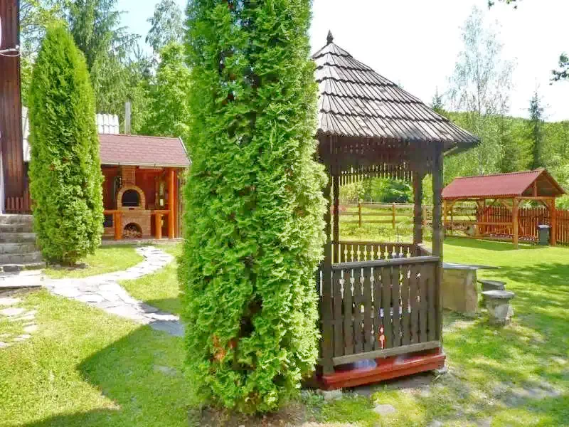 Barajul Zetea Cazare | Sat de vacanță (K0484-3) Imaginea poate fi supusă drepturilor de autor. Se recomandă contactarea titularului drepturilor.