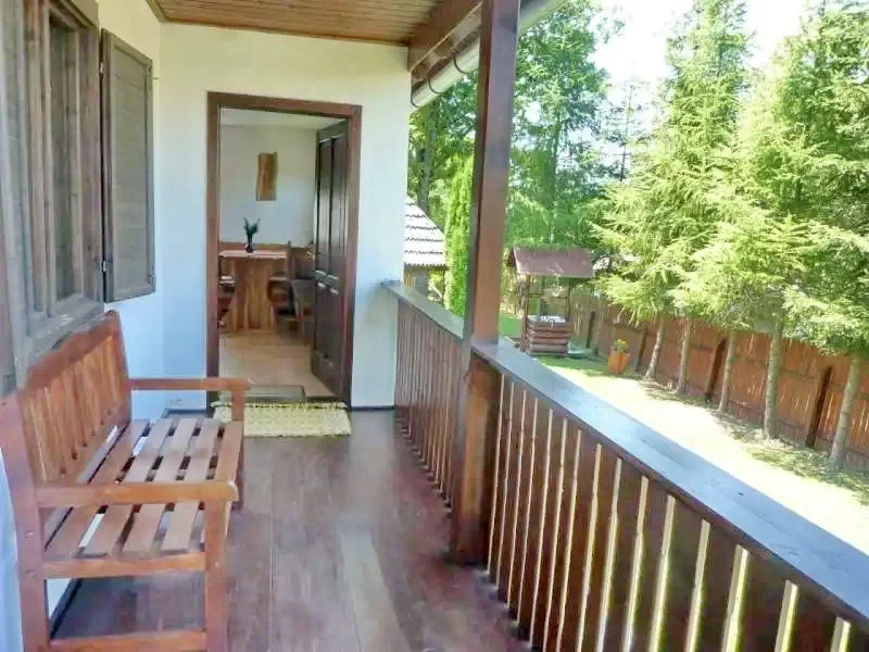 Barajul Zetea Cazare | Sat de vacanță (K0484-8) Imaginea poate fi supusă drepturilor de autor. Se recomandă contactarea titularului drepturilor.