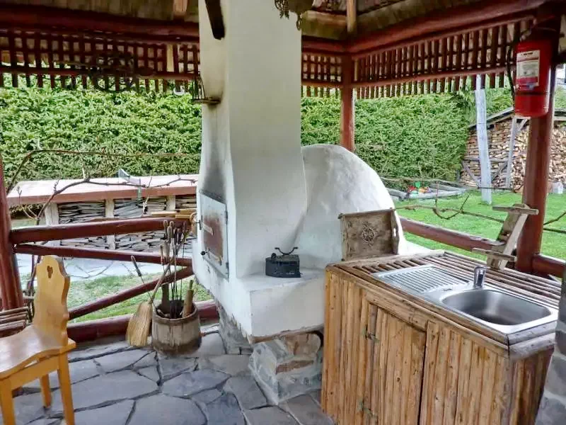 Barajul Zetea Cazare | Sat de vacanță (K0485-13) Imaginea poate fi supusă drepturilor de autor. Se recomandă contactarea titularului drepturilor.