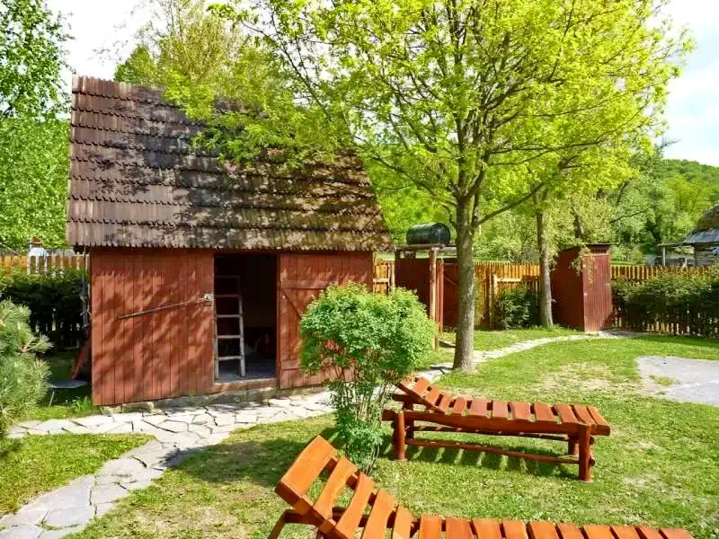 Barajul Zetea Cazare | Sat de vacanță (K0485-18) Imaginea poate fi supusă drepturilor de autor. Se recomandă contactarea titularului drepturilor.