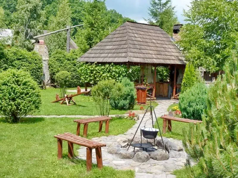 Barajul Zetea Cazare | Cabană (K0485-20) Imaginea poate fi supusă drepturilor de autor. Se recomandă contactarea titularului drepturilor.