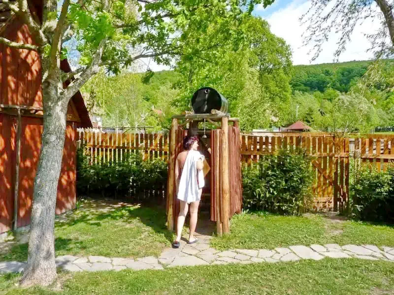 Barajul Zetea Cazare | Sat de vacanță (K0485-29) Imaginea poate fi supusă drepturilor de autor. Se recomandă contactarea titularului drepturilor.