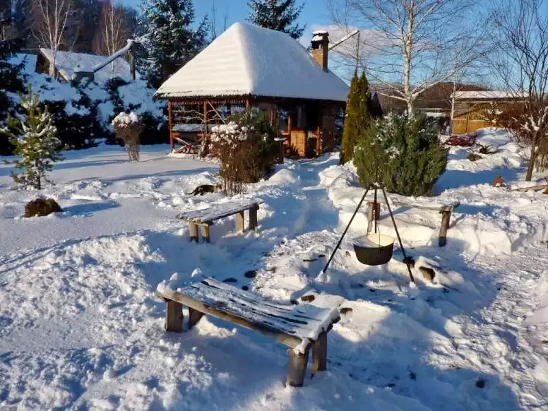 Barajul Zetea Cazare | Cabană (K0485-79) Imaginea poate fi supusă drepturilor de autor. Se recomandă contactarea titularului drepturilor.