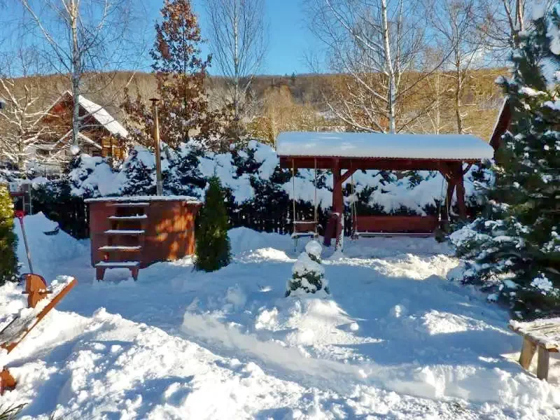 Barajul Zetea Cazare | Sat de vacanță (K0485-84) Imaginea poate fi supusă drepturilor de autor. Se recomandă contactarea titularului drepturilor.