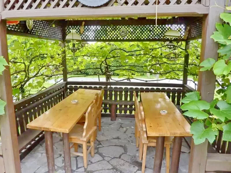 Barajul Zetea Cazare | Sat de vacanță (K0486-15) Imaginea poate fi supusă drepturilor de autor. Se recomandă contactarea titularului drepturilor.