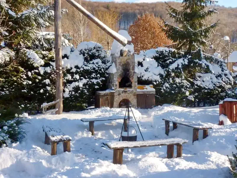 Barajul Zetea Cazare | Sat de vacanță (K0486-74) Imaginea poate fi supusă drepturilor de autor. Se recomandă contactarea titularului drepturilor.