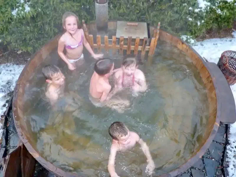 Barajul Zetea Cazare | Sat de vacanță (K0486-84) Imaginea poate fi supusă drepturilor de autor. Se recomandă contactarea titularului drepturilor.