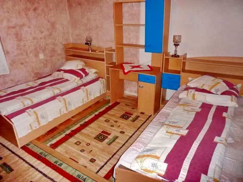 Barajul Zetea Cazare | Hotel**** (K0488-25) Imaginea poate fi supusă drepturilor de autor. Se recomandă contactarea titularului drepturilor.