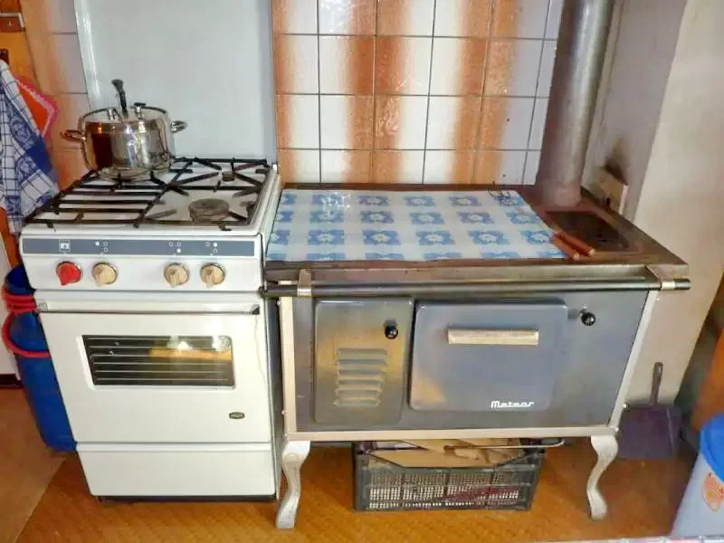 Barajul Zetea Cazare | Sat de vacanță (K0489-25) Imaginea poate fi supusă drepturilor de autor. Se recomandă contactarea titularului drepturilor.