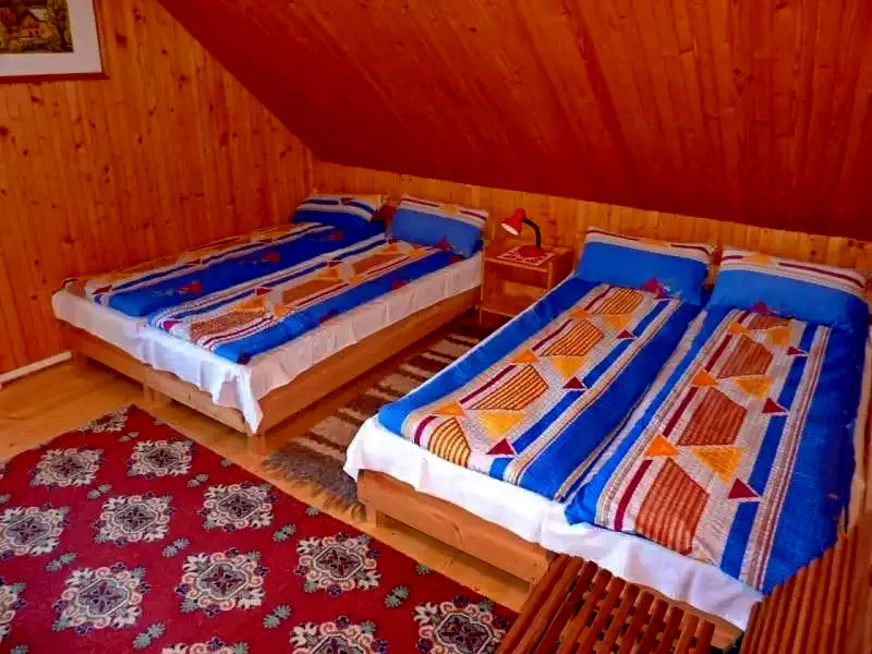 Barajul Zetea Cazare | Cabană (K0489-33) Imaginea poate fi supusă drepturilor de autor. Se recomandă contactarea titularului drepturilor. Barajul Zetea Cazare | Cabană (K0489-33) Imaginea poate fi supusă drepturilor de autor. Se recomandă contactarea titularului drepturilor.