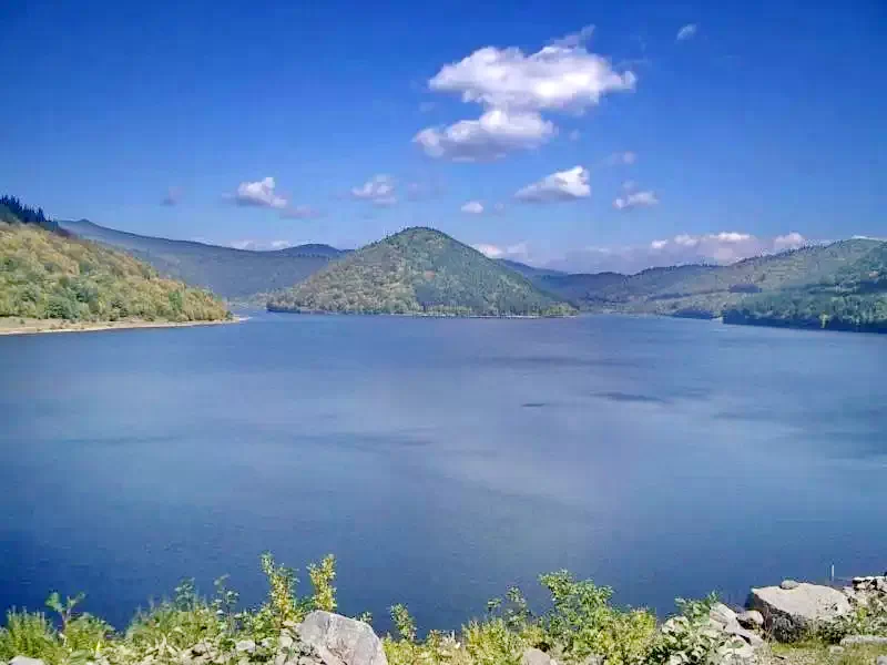 Barajul Zetea Cazare | Sat de vacanță (K0495-6) Imaginea poate fi supusă drepturilor de autor. Se recomandă contactarea titularului drepturilor.