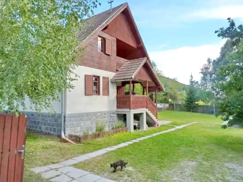 Barajul Zetea Cazare | Sat de vacanță (K0495-9) Imaginea poate fi supusă drepturilor de autor. Se recomandă contactarea titularului drepturilor.