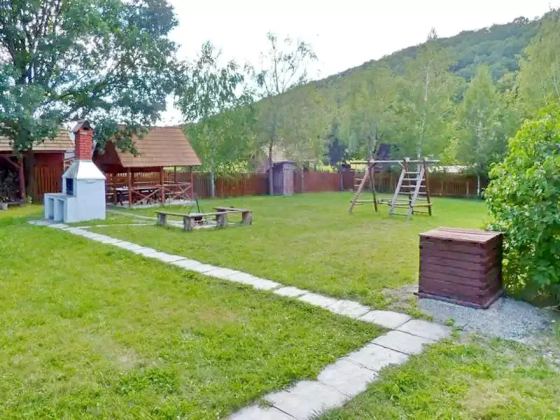 Barajul Zetea Cazare | Sat de vacanță (K0495-15) Imaginea poate fi supusă drepturilor de autor. Se recomandă contactarea titularului drepturilor.