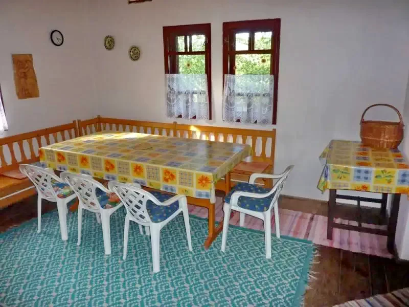 Barajul Zetea Cazare | Cabană (K0495-22) Imaginea poate fi supusă drepturilor de autor. Se recomandă contactarea titularului drepturilor. Barajul Zetea Cazare | Cabană (K0495-22) Imaginea poate fi supusă drepturilor de autor. Se recomandă contactarea titularului drepturilor.