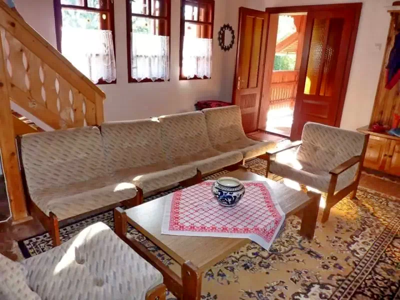 Barajul Zetea Cazare | Sat de vacanță (K0495-29) Imaginea poate fi supusă drepturilor de autor. Se recomandă contactarea titularului drepturilor.