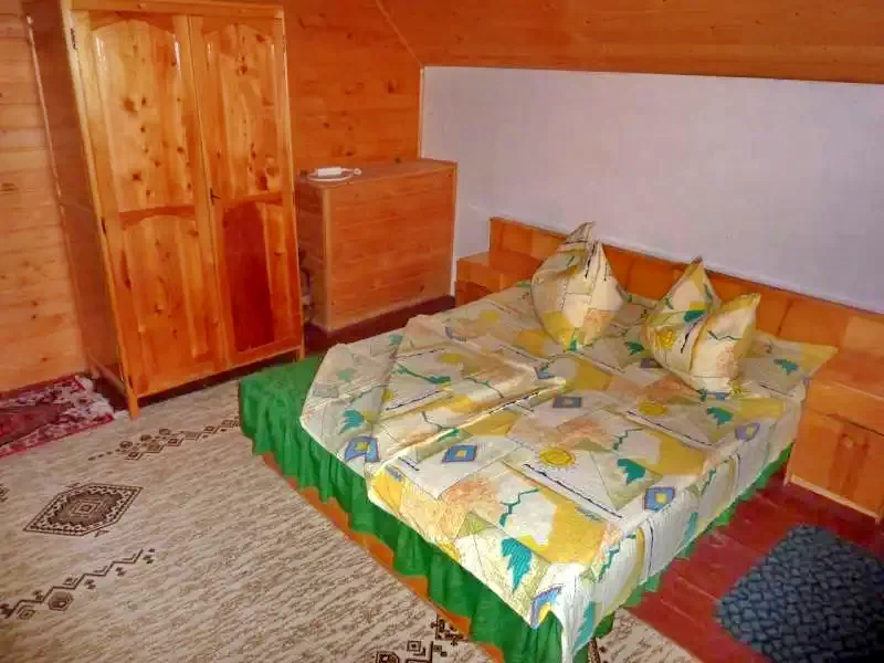 Barajul Zetea Cazare | Cabană (K0495-34) Imaginea poate fi supusă drepturilor de autor. Se recomandă contactarea titularului drepturilor. Barajul Zetea Cazare | Cabană (K0495-34) Imaginea poate fi supusă drepturilor de autor. Se recomandă contactarea titularului drepturilor.