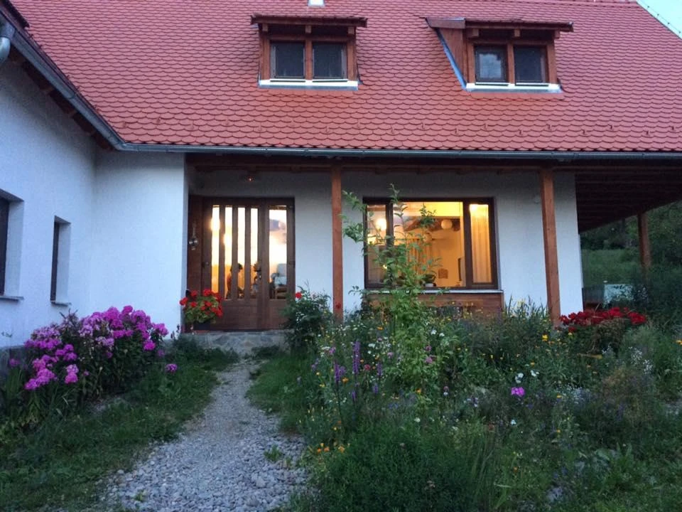 Bicfalău Cazare | Motel (K1530-1) Imaginea poate fi supusă drepturilor de autor. Se recomandă contactarea titularului drepturilor.