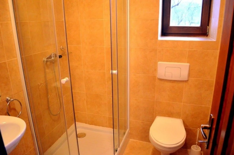 Bikfalva Szállás | Motel (K1530-11) A kép szerzői jogvédelem alatt állhat. Javasolt a kapcsolatfelvétel a jog tulajdonossal.