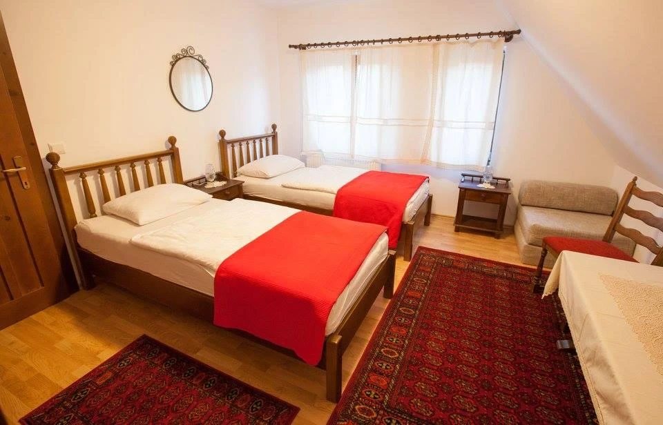 Bikfalva Szállás | Motel (K1530-12) A kép szerzői jogvédelem alatt állhat. Javasolt a kapcsolatfelvétel a jog tulajdonossal.