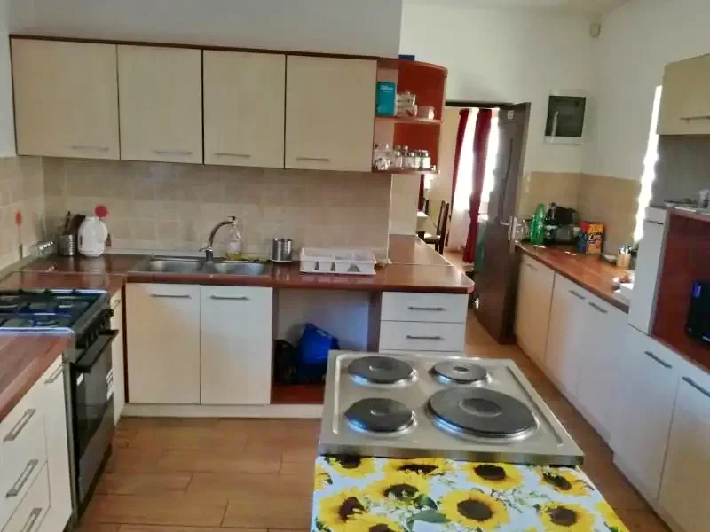 Bikfalva Szállás | Motel (K0647-4) A kép szerzői jogvédelem alatt állhat. Javasolt a kapcsolatfelvétel a jog tulajdonossal.