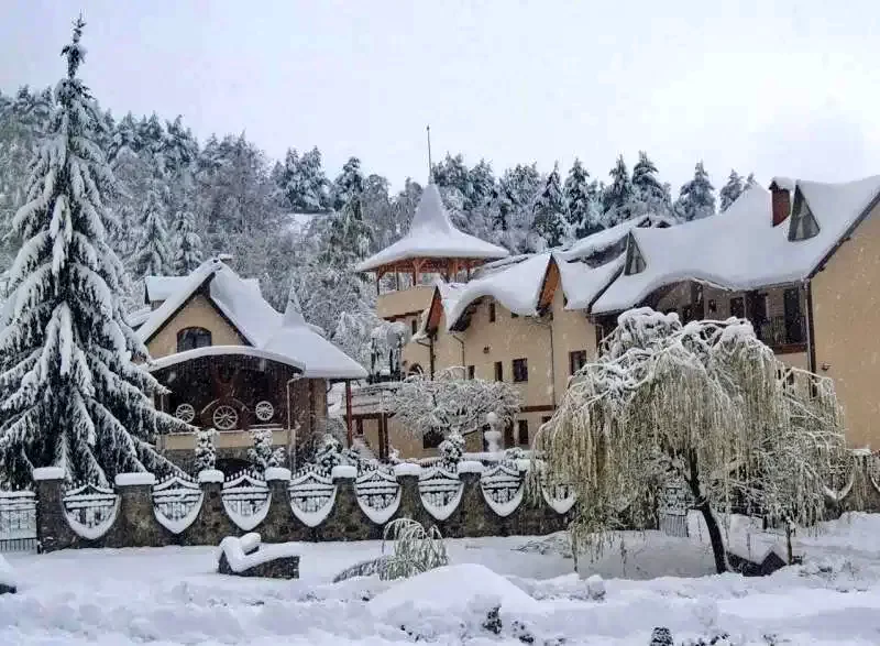 Bicfalău Cazare | Motel (K0647-19) Imaginea poate fi supusă drepturilor de autor. Se recomandă contactarea titularului drepturilor.