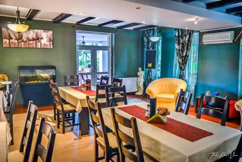 Văliug Cazare | Motel (K0905-1) Imaginea poate fi supusă drepturilor de autor. Se recomandă contactarea titularului drepturilor.