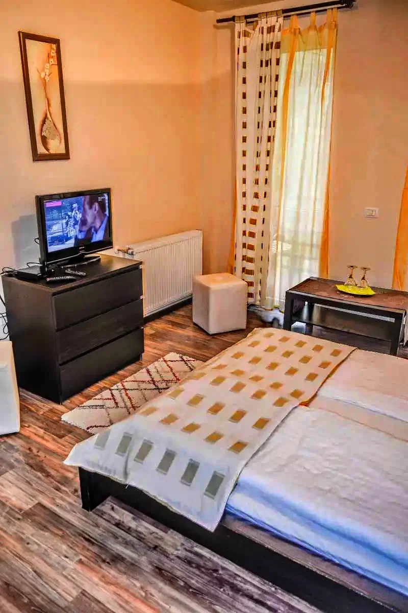 Văliug Cazare | Motel (K0905-26) Imaginea poate fi supusă drepturilor de autor. Se recomandă contactarea titularului drepturilor.