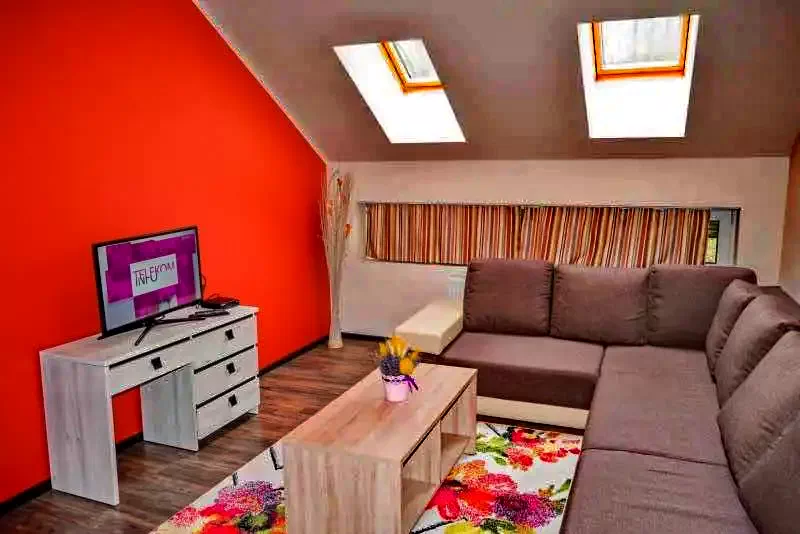 Văliug Cazare | Motel (K0905-41) Imaginea poate fi supusă drepturilor de autor. Se recomandă contactarea titularului drepturilor.