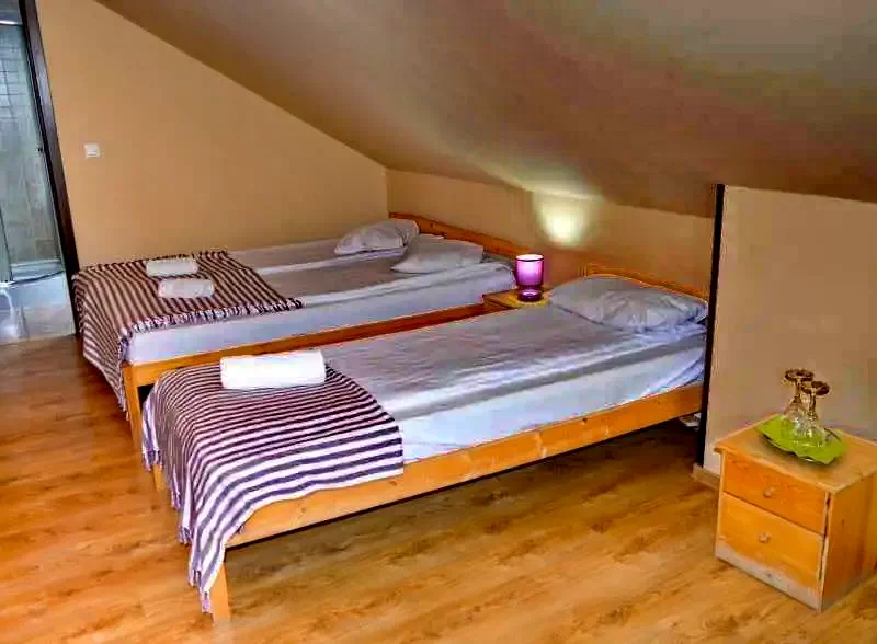 Văliug Cazare | Motel (K0905-44) Imaginea poate fi supusă drepturilor de autor. Se recomandă contactarea titularului drepturilor.