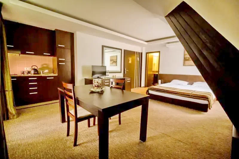 Sinaia Cazare | Casă de oaspeți (K0525-10) Imaginea poate fi supusă drepturilor de autor. Se recomandă contactarea titularului drepturilor.