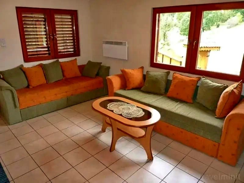 Barajul Zetea Cazare | Cabană (K1185-11) Imaginea poate fi supusă drepturilor de autor. Se recomandă contactarea titularului drepturilor.