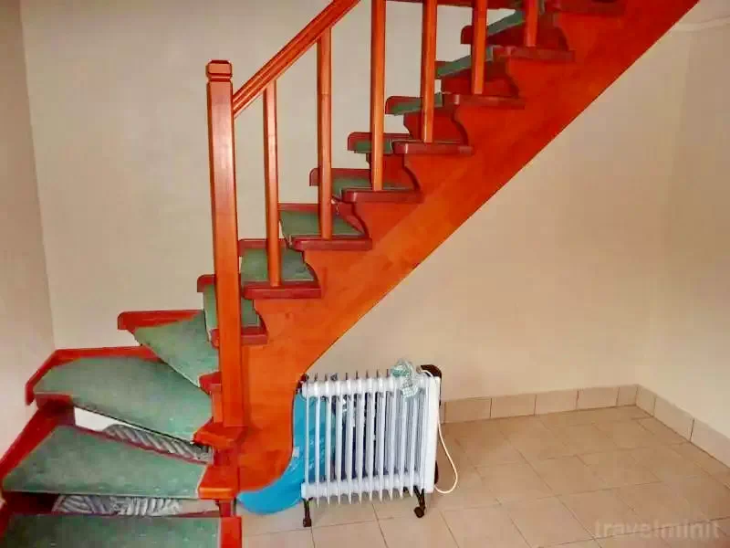 Barajul Zetea Cazare | Cabană (K1185-14) Imaginea poate fi supusă drepturilor de autor. Se recomandă contactarea titularului drepturilor.