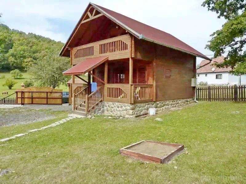 Barajul Zetea Cazare | Sat de vacanță (K1185-30) Imaginea poate fi supusă drepturilor de autor. Se recomandă contactarea titularului drepturilor.