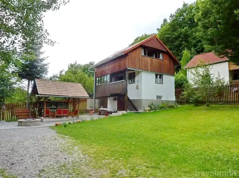 Barajul Zetea Cazare | Sat de vacanță (K1386-1) Imaginea poate fi supusă drepturilor de autor. Se recomandă contactarea titularului drepturilor.