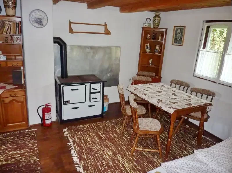 Barajul Zetea Cazare | Sat de vacanță (K1386-2) Imaginea poate fi supusă drepturilor de autor. Se recomandă contactarea titularului drepturilor.