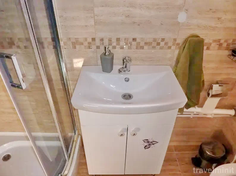 Barajul Zetea Cazare | Sat de vacanță (K1386-8) Imaginea poate fi supusă drepturilor de autor. Se recomandă contactarea titularului drepturilor.